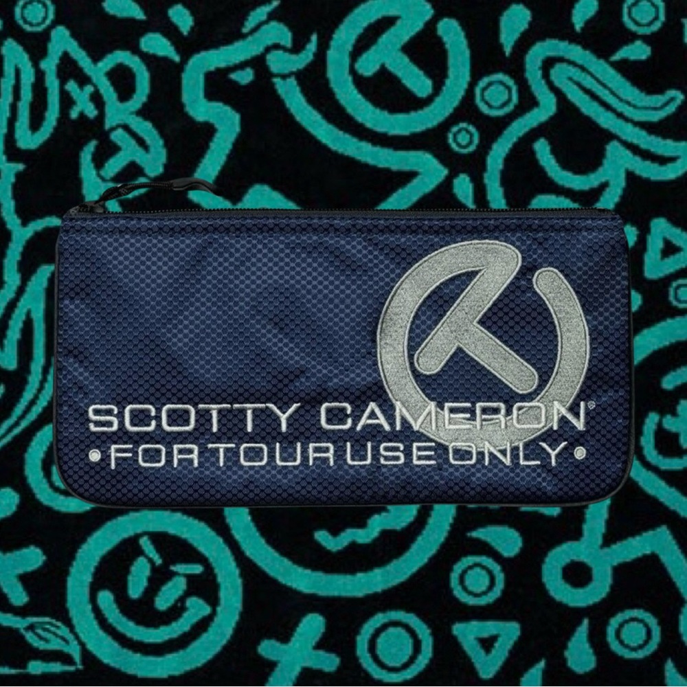 Scotty Cameron Club Cameron Weekender Cash Bag